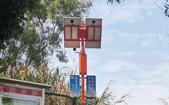 444.jpg 户外太阳能监控