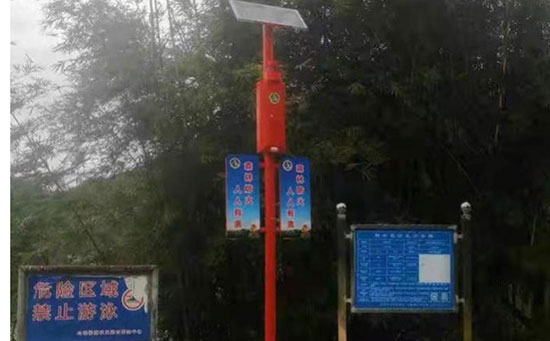 666666666666666.jpg 太阳能监控语音杆